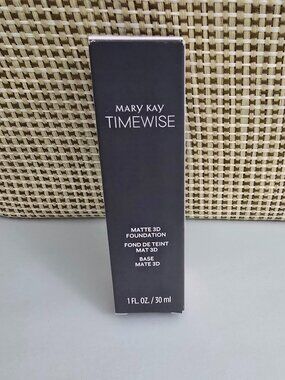 Mary Kay Timewise Matte 3D Foundation Bronze W 100